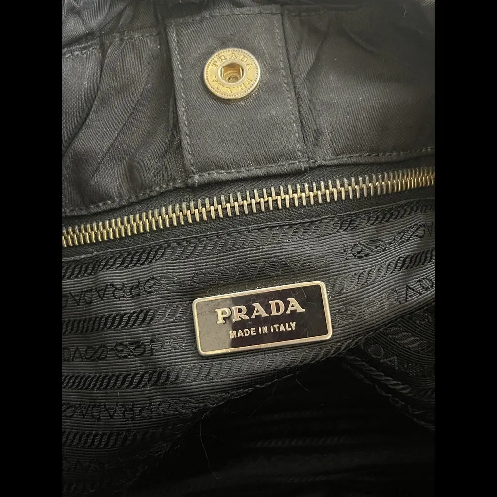 Prada Quilted Tessuto Nylon Bag Black Good - Inside View