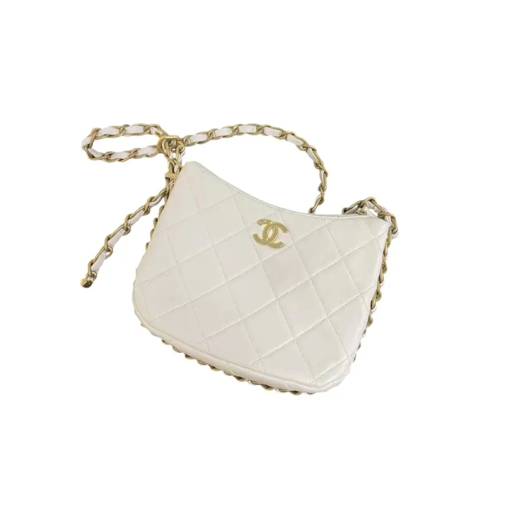 Chanel CC Chain White Leather Good - Inside View
