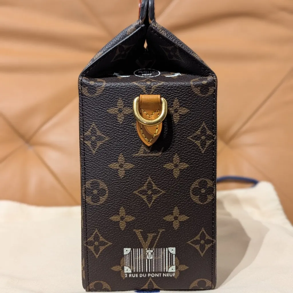 Louis Vuitton Milkbag Brown Canvas Never worn, with tag - Inside View