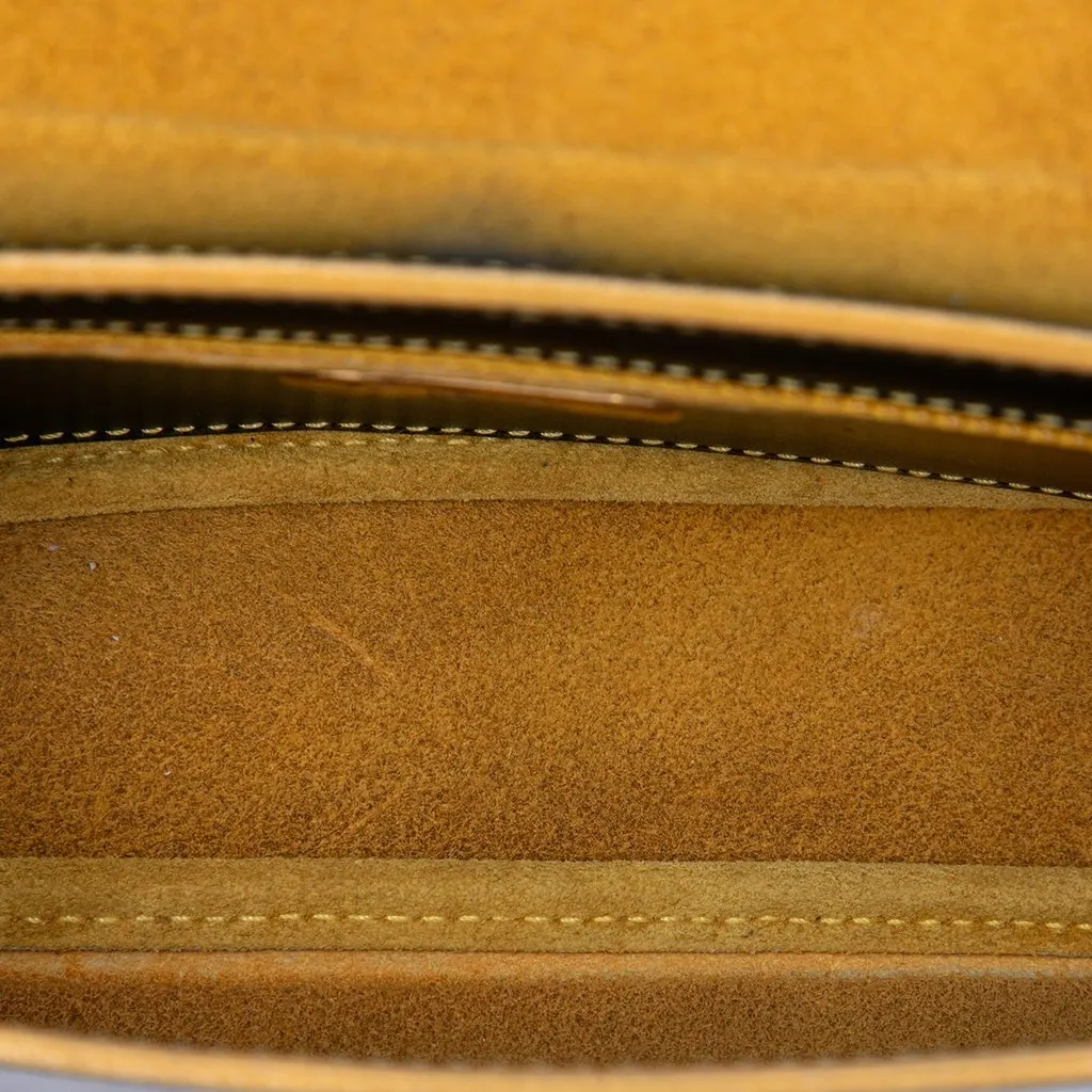 Fendi Smooth Calfskin Crossbody Black Leather Very good - Model View