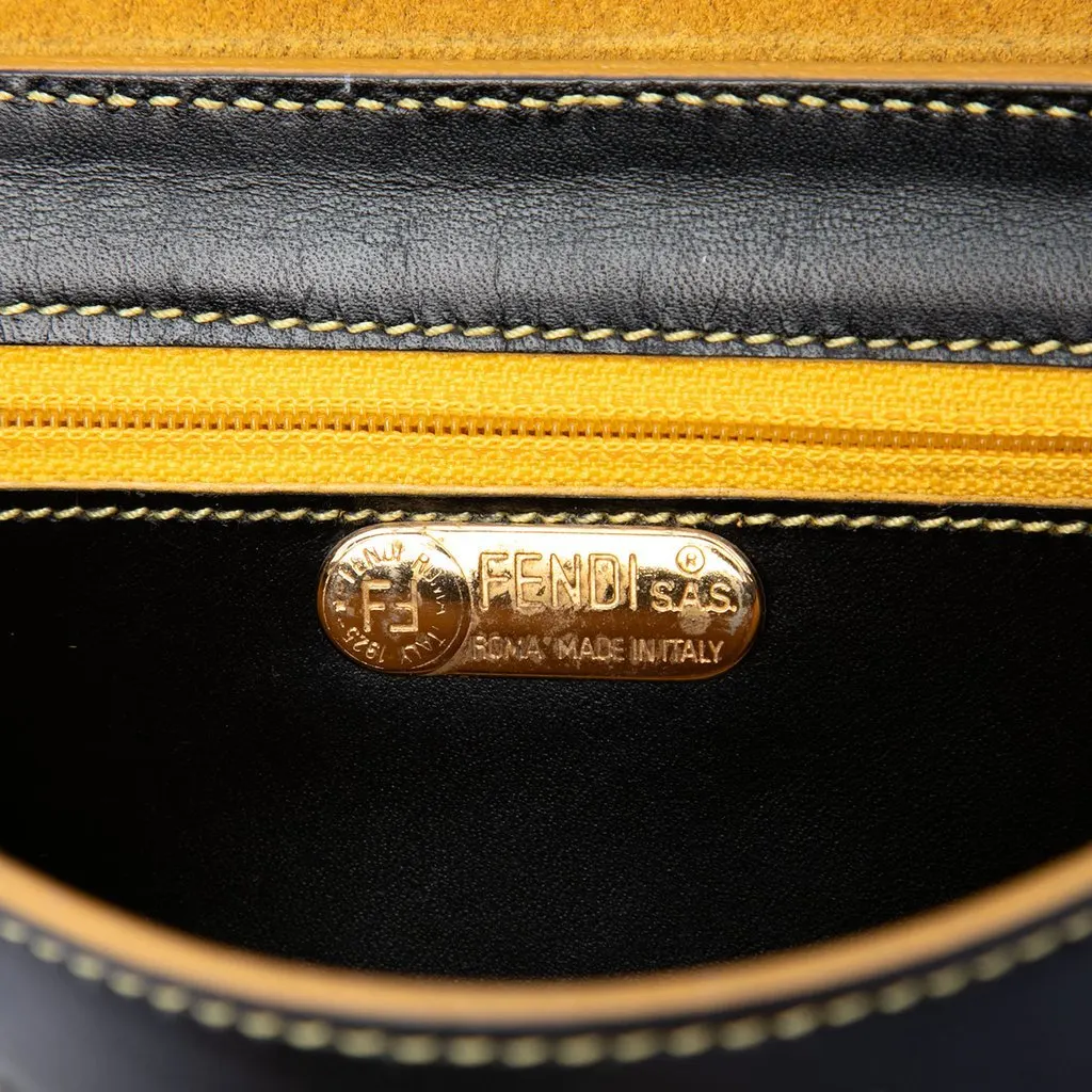 Fendi Smooth Calfskin Crossbody Black Leather Very good - Box View