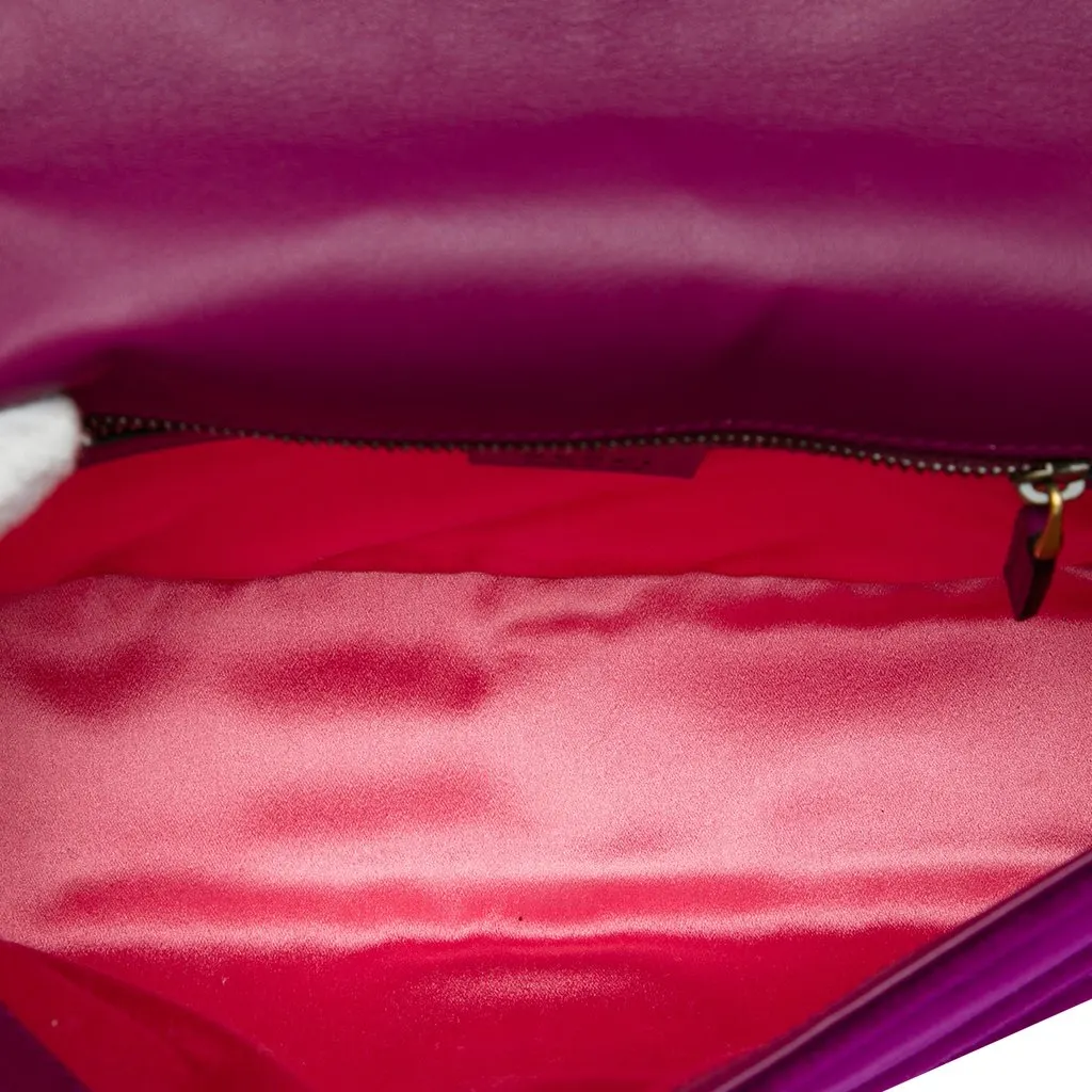 Gucci Medium GG Marmont Matelasse Velvet Shoulder Bag Purple Very good - Model View