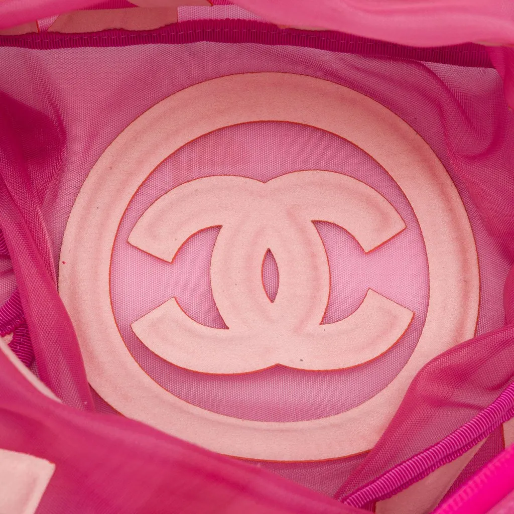 Chanel Mesh Logo Doudoune Backpack Pink Very good - Model View