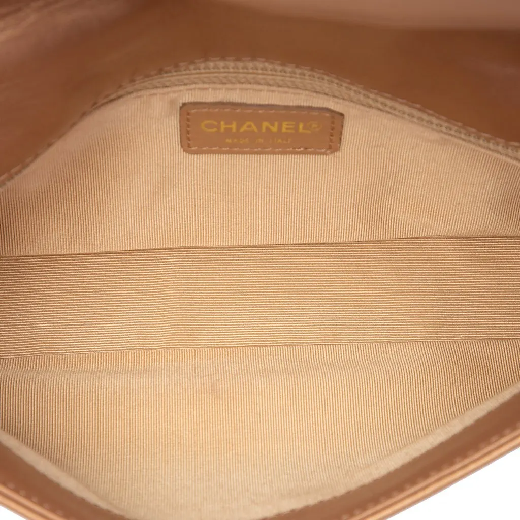 Chanel CC Chocolate Bar Metallic Lambskin Shoulder Bag Gold Leather Very good - Model View