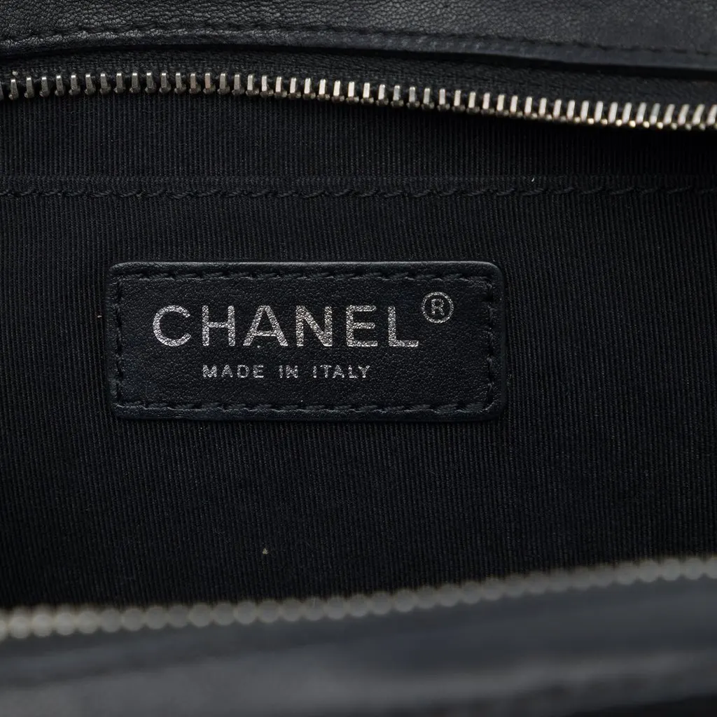 Chanel Mini Quilted Lambskin CC Box Camera Bag Black Leather Very good - Box View