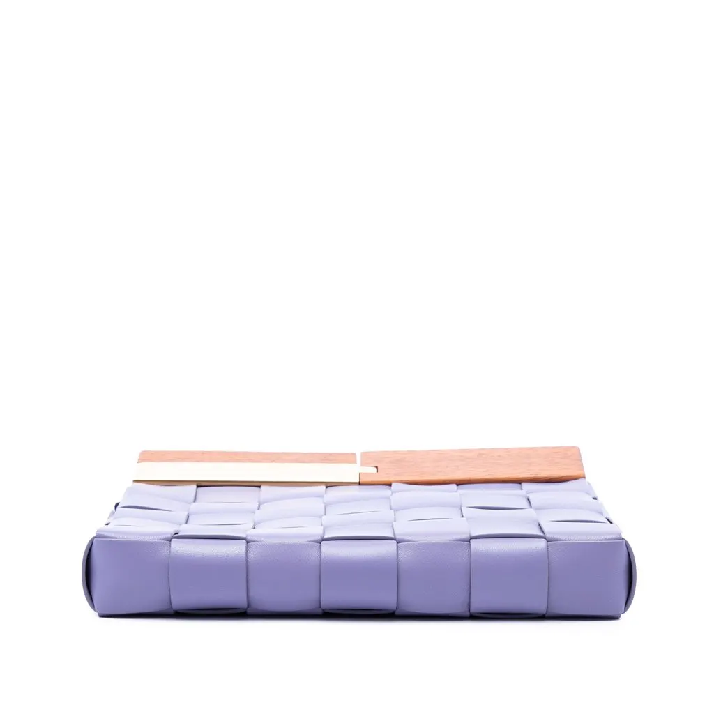 Bottega Veneta Lambskin Maxi Intrecciato The Snap Clutch Purple Leather Very good - Inside View