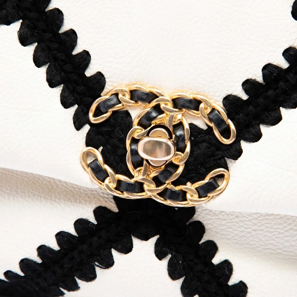 Chanel Medium Crochet Calfskin 19 Flap White Leather Very good - Box View