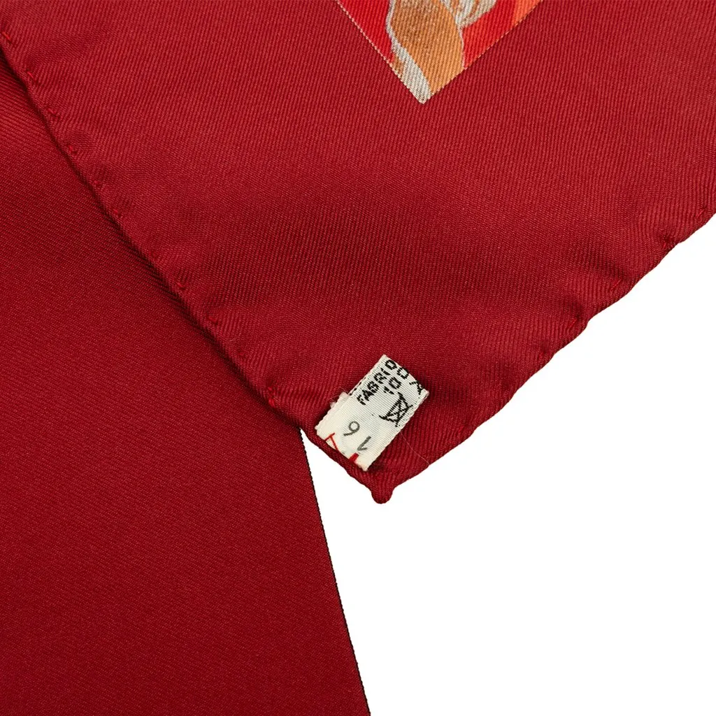 Hermès Chasse A Vol Silk Scarf 90 Brown Silk Very good - Model View