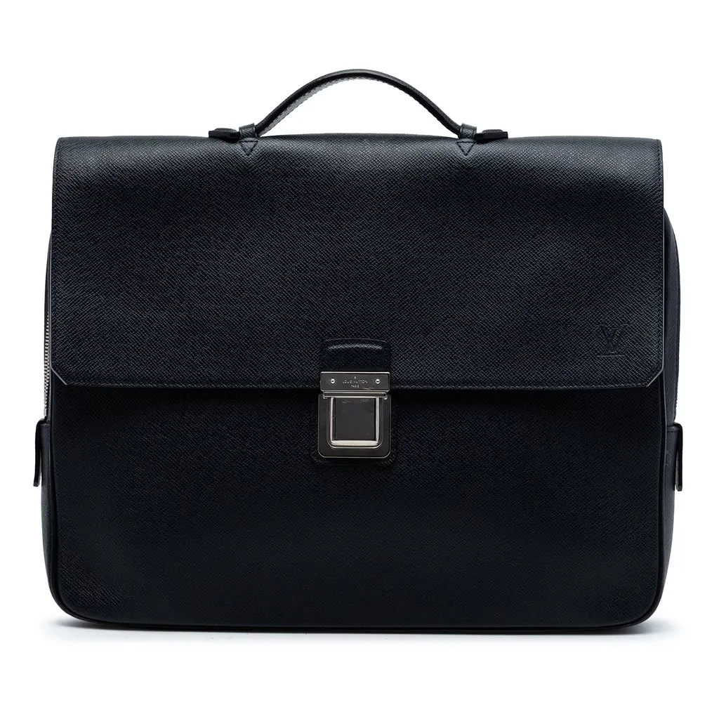 Louis Vuitton Taiga Vassili PM Blue Leather Very good - Front View