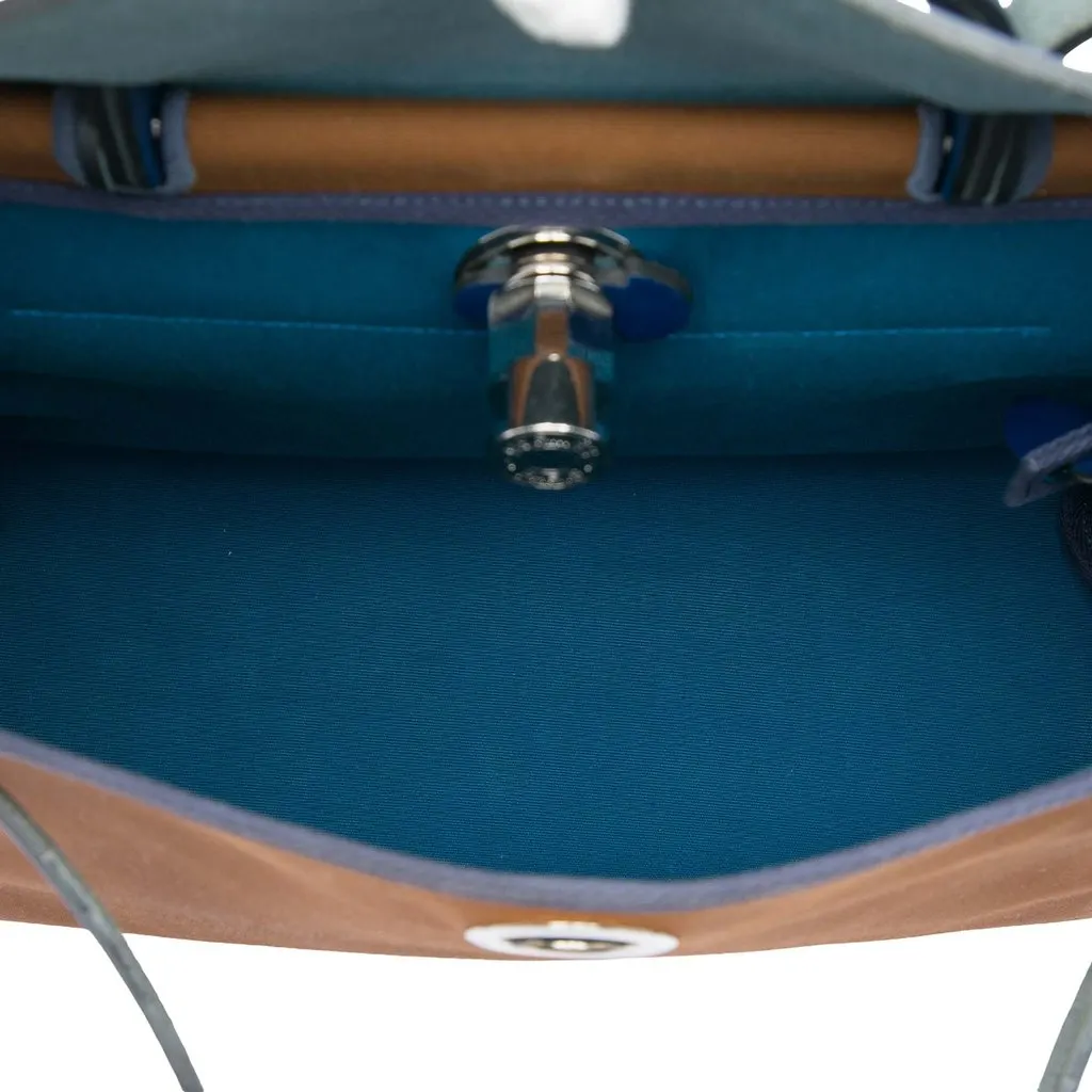 Hermès Toile Herbag Zip Retourne Verso 31 Brown Canvas Very good - Model View