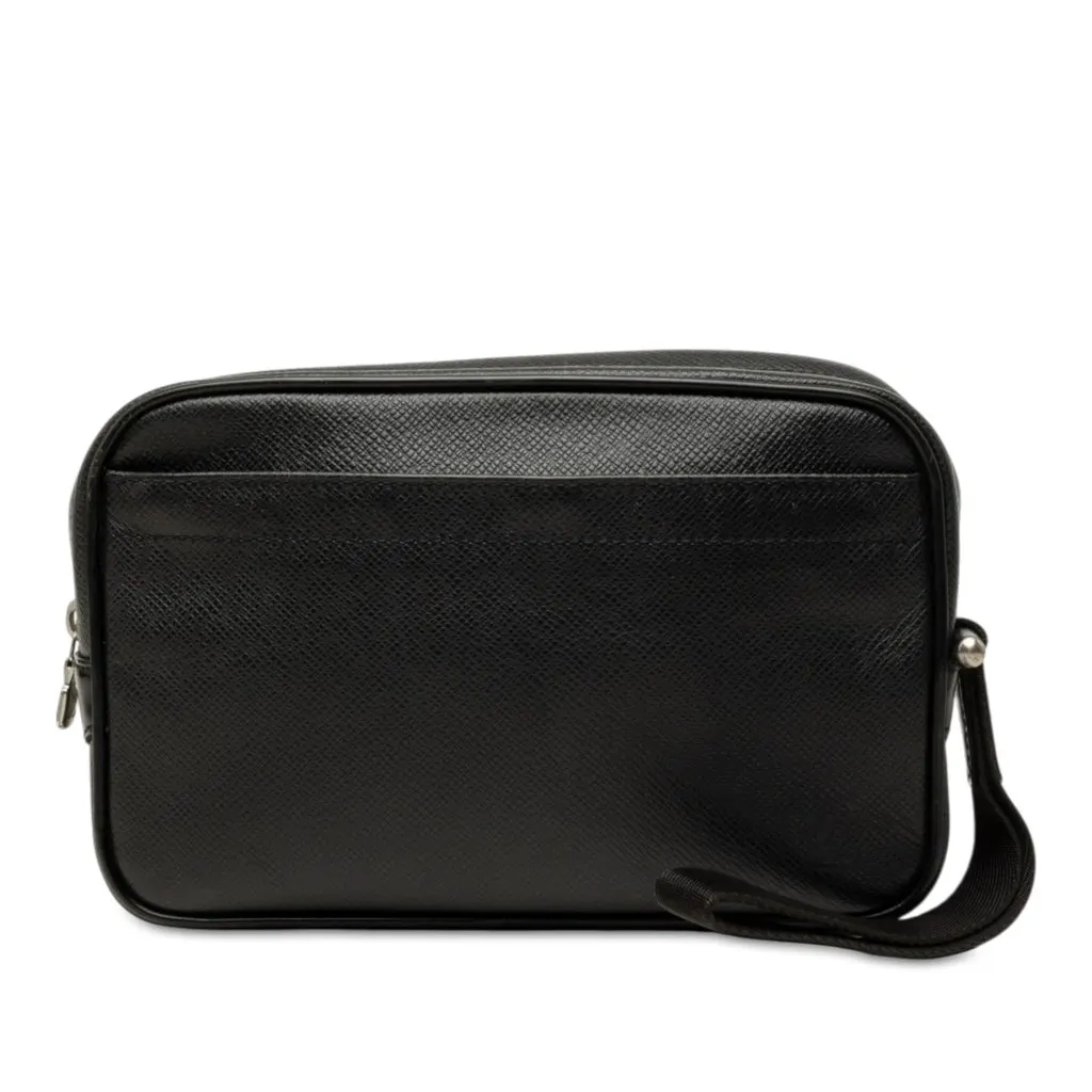 Louis Vuitton Taiga Pochette Kaluga