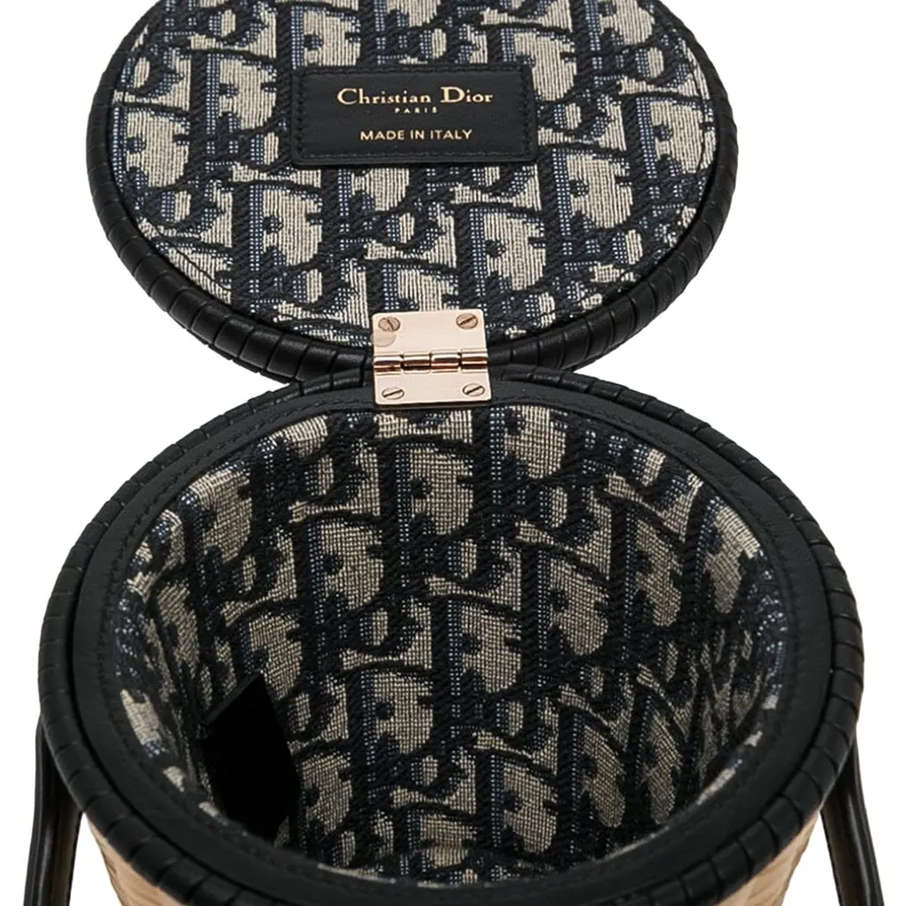 Dior Wicker CD Bucket Bag Beige Rattan Never worn - Model View