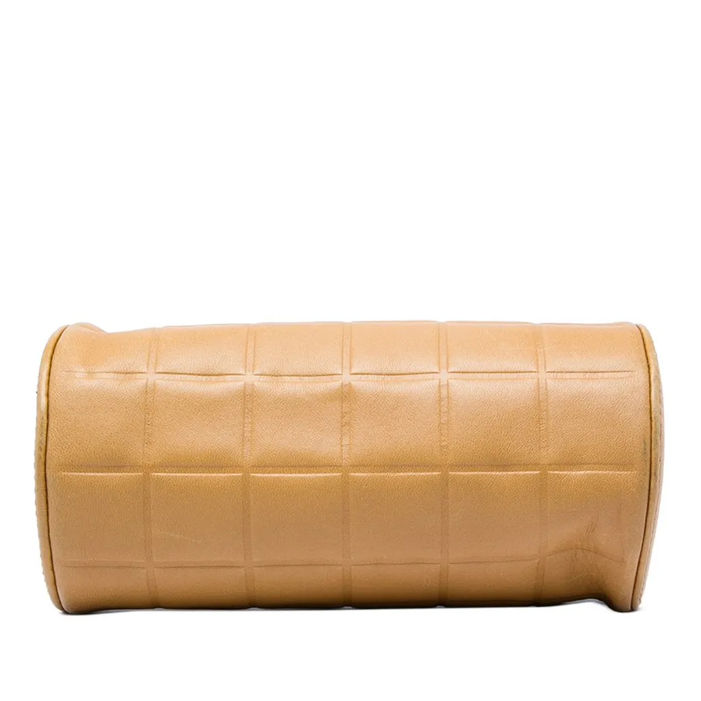 Chanel CC Chocolate Bar Lambskin Barrel Cosmetic Pouch Beige Leather Very good - Inside View
