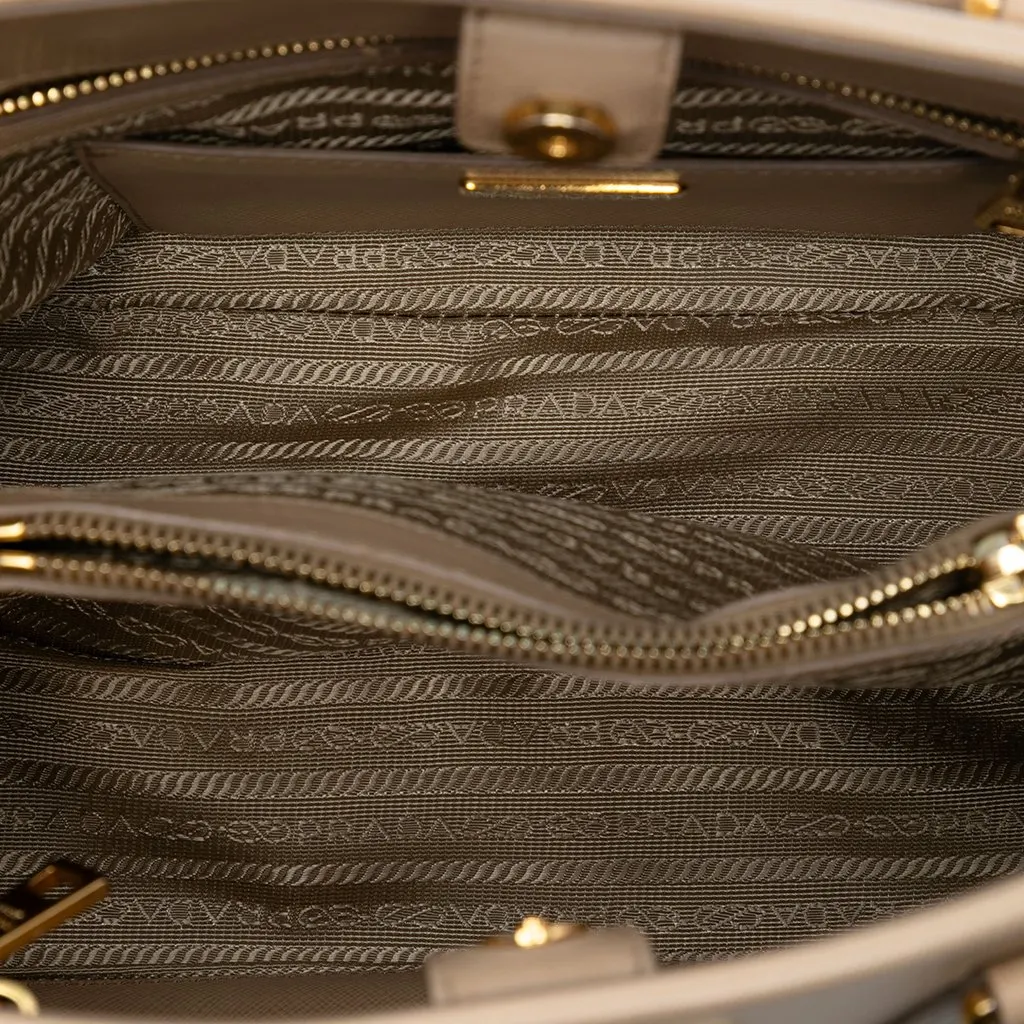 Prada Medium Saffiano Lux Open Promenade Satchel Brown Leather Very good - Model View