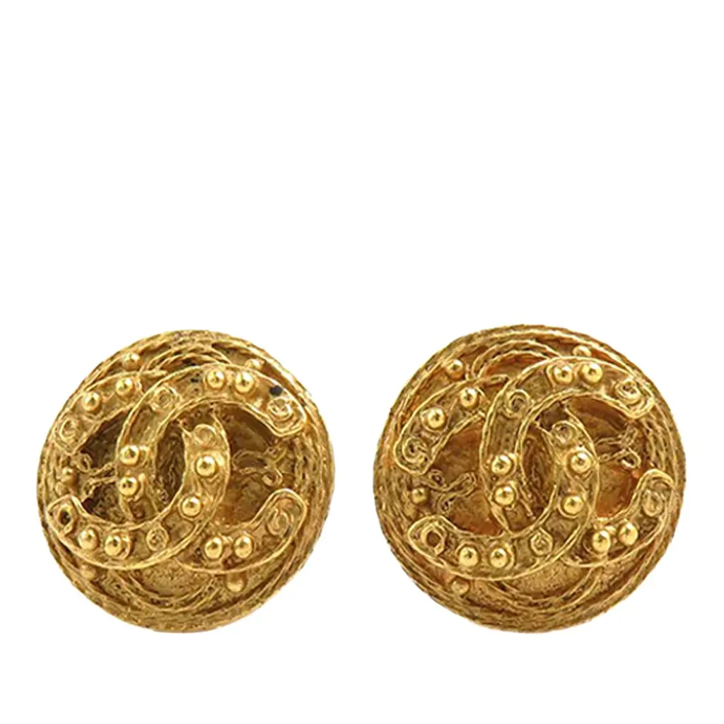 Chanel CC Gold Plated Round Clip On Earrings Gold Metal Very good - Front View