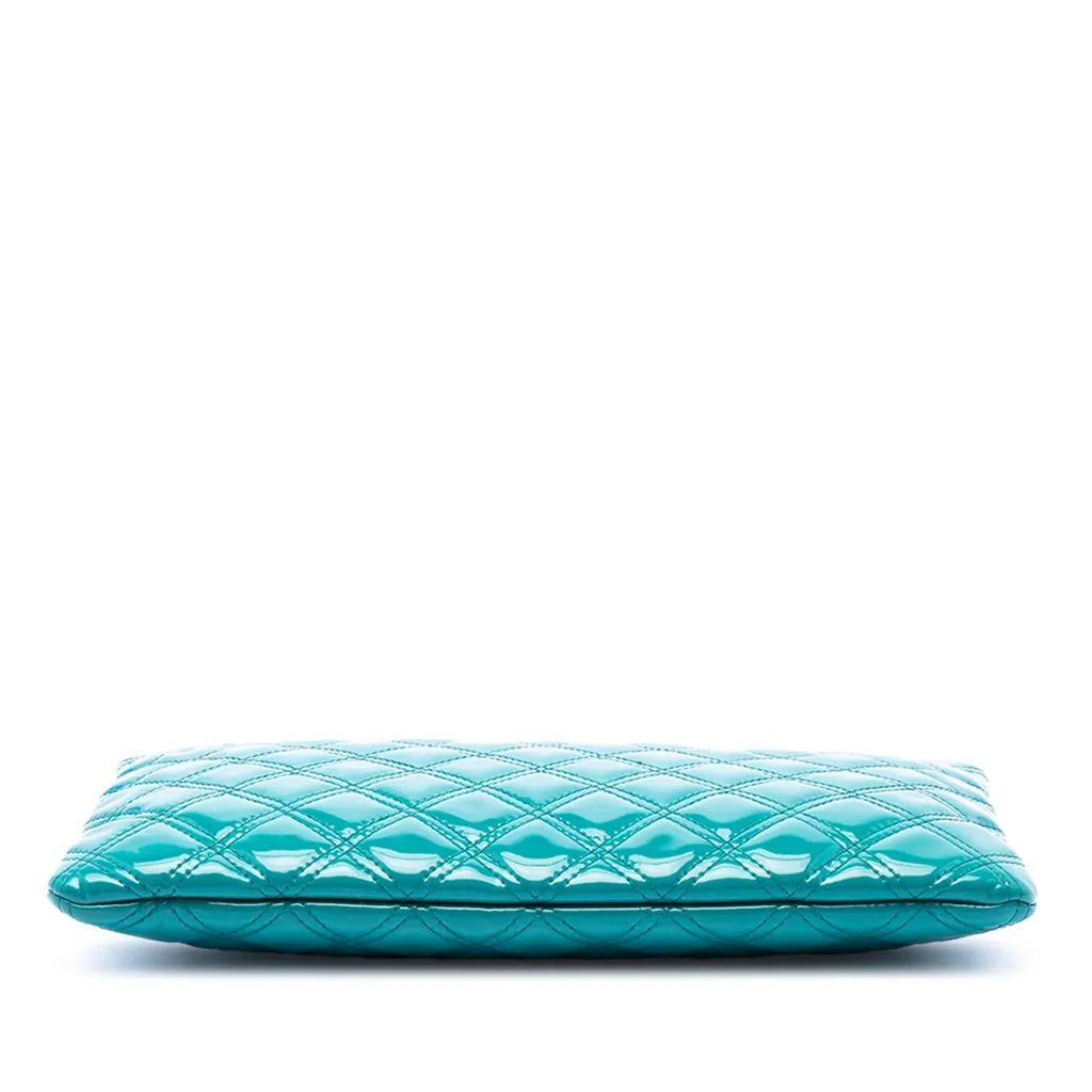 Chanel Medium Quilted Patent O Case Clutch Blue Leather Very good - Inside View