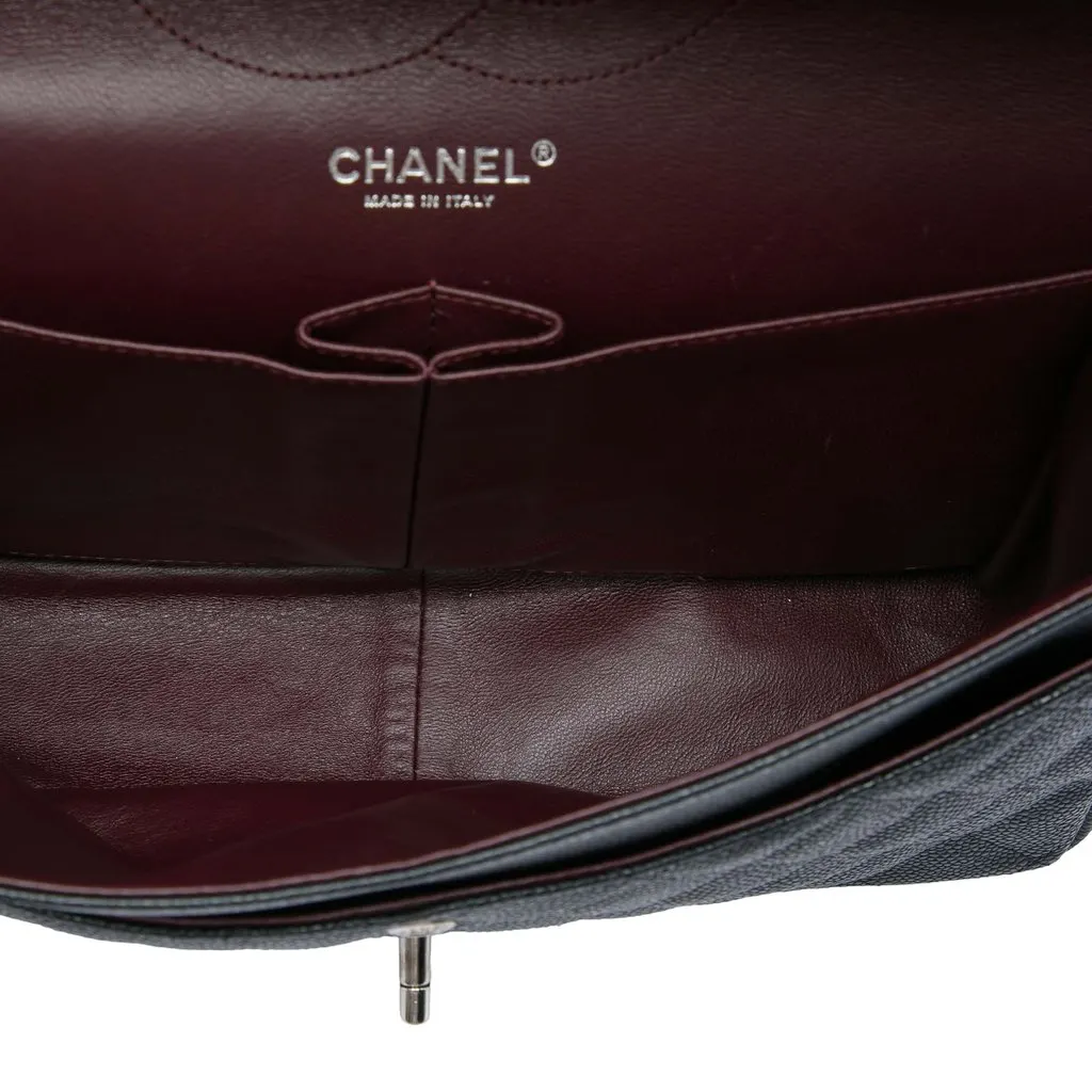 Chanel Jumbo Classic Caviar Double Flap Black Leather Very good - Model View