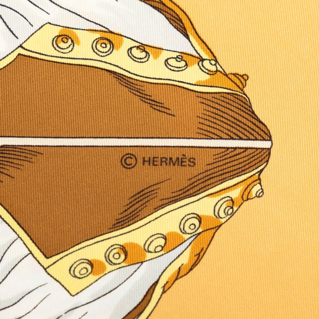 Hermès Traite Des Armes Silk Scarf 90 Beige Very good - Inside View