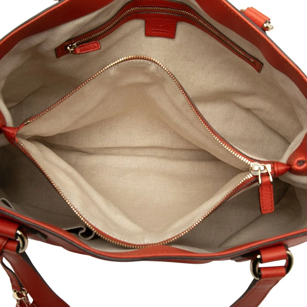 Gucci Medium Calfskin Soho Working Tote Orange Leather Good - Model View