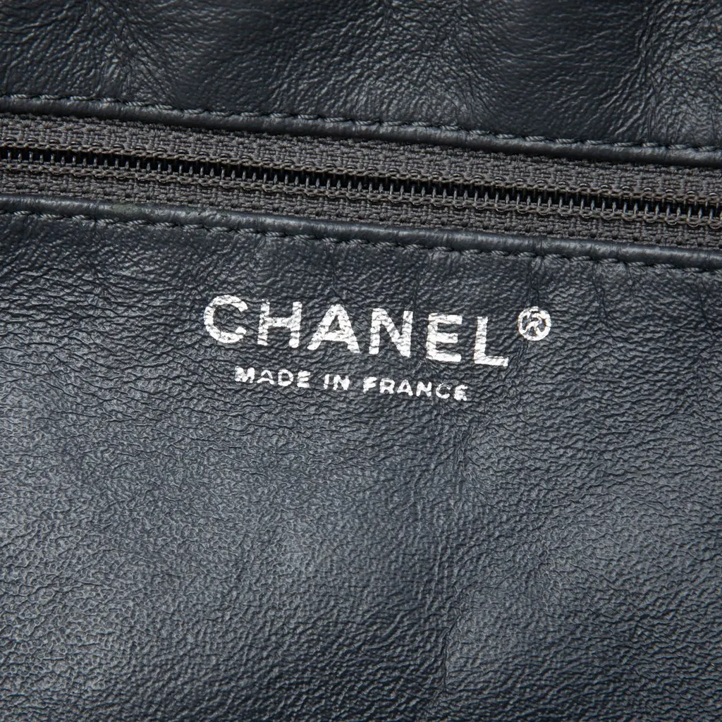 Chanel Large Quilted Aged Calfskin Reissue Camera Bag Black Leather Very good - Box View