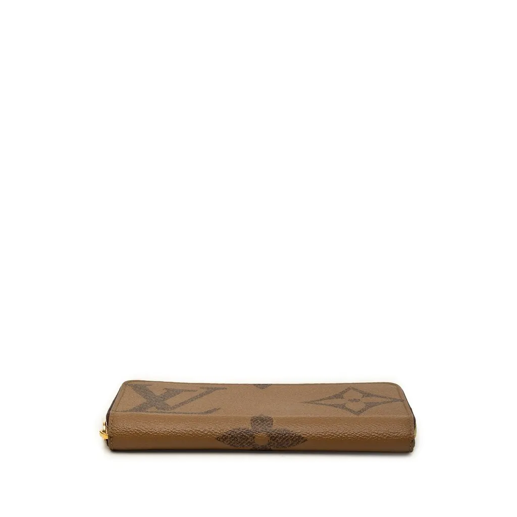 Louis Vuitton Monogram Giant Reverse Zippy Long Wallet Brown Canvas Good - Inside View