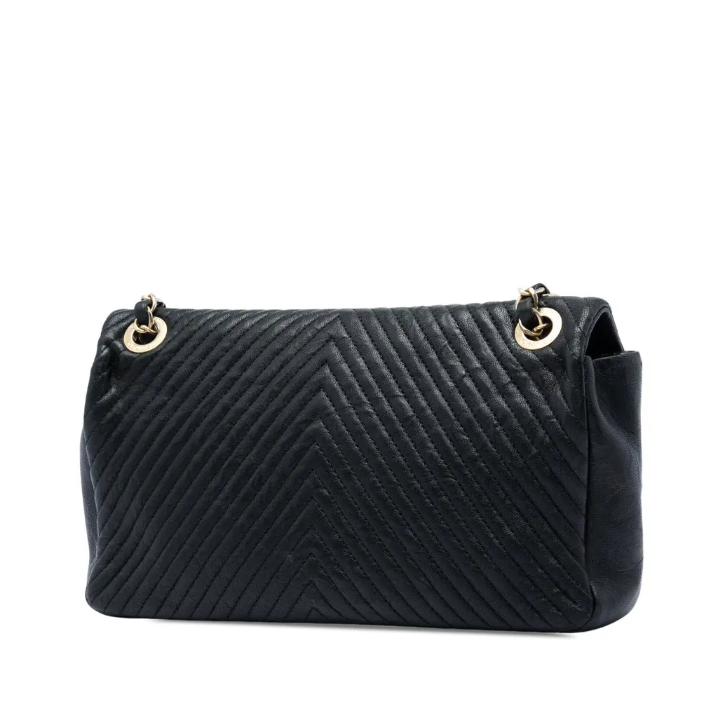 Chanel Medium Quilted Chevron Wrinkled Lambskin Surpique Flap Black Leather Very good - Back View
