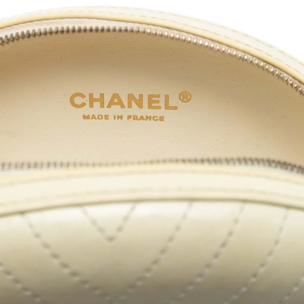 Chanel Chevron Stitched Calfskin La Pausa Evening Bag White Leather Very good - Box View