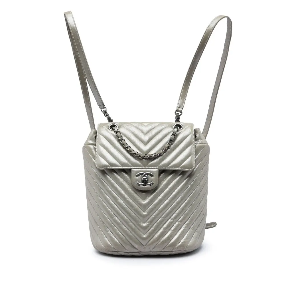 Chanel Small Chevron Iridescent Calfskin Urban Spirit Backpack MultiColor Leather Very good - Front View