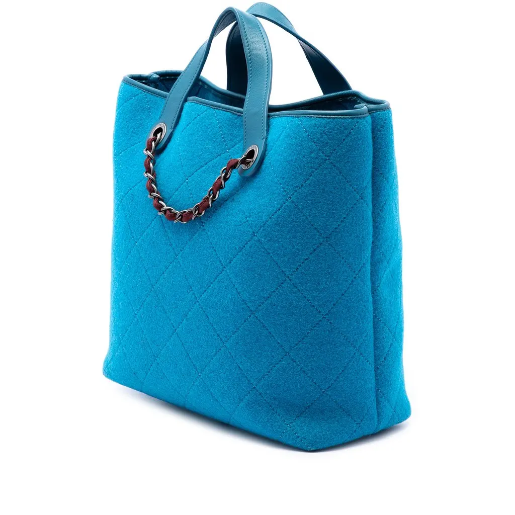 Chanel Medium CC Quilted Felt Pop Tote Blue Very good - Back View