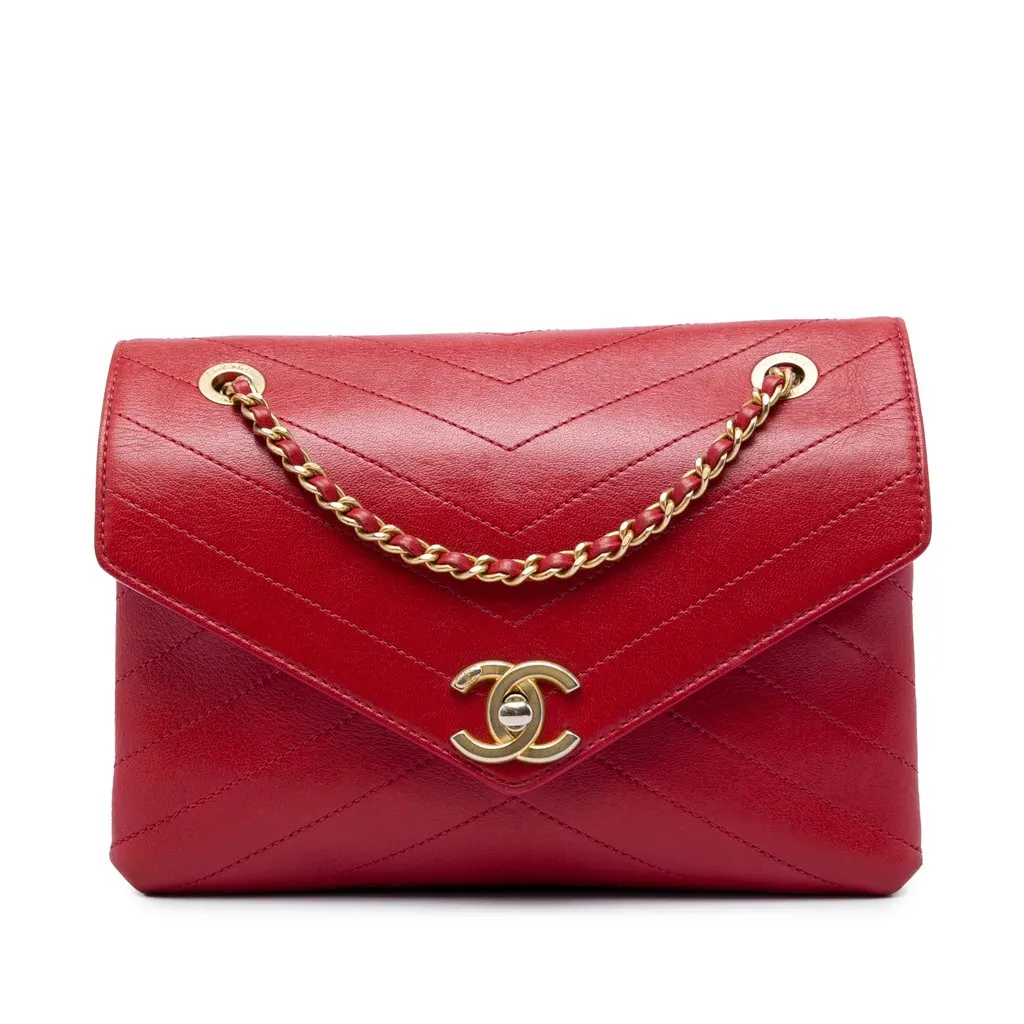 Chanel Small Chevron Lambskin Stitched Envelope Flap Red Leather Very good - Front View