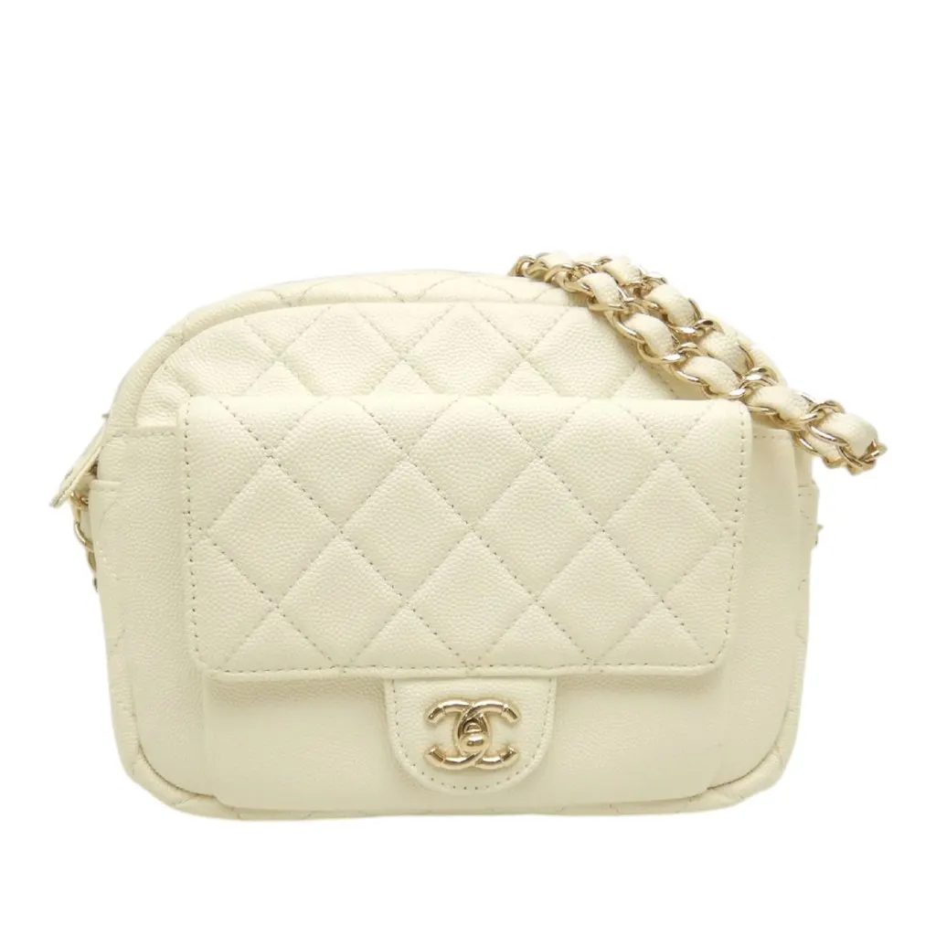 Chanel CC Quilted Caviar Day Camera Bag White Leather Very good - Front View