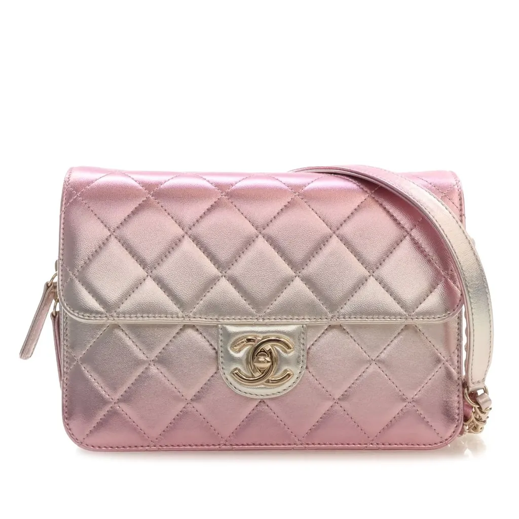 Chanel Large Quilted Gradient Metallic Lambskin Like A Wallet Flap Pink Leather Very good - Front View