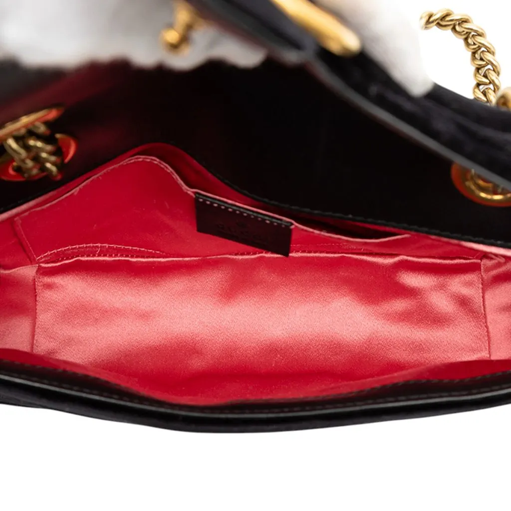 Gucci Small GG Marmont Matelasse Velvet Shoulder Bag Black Velvet Very good - Model View