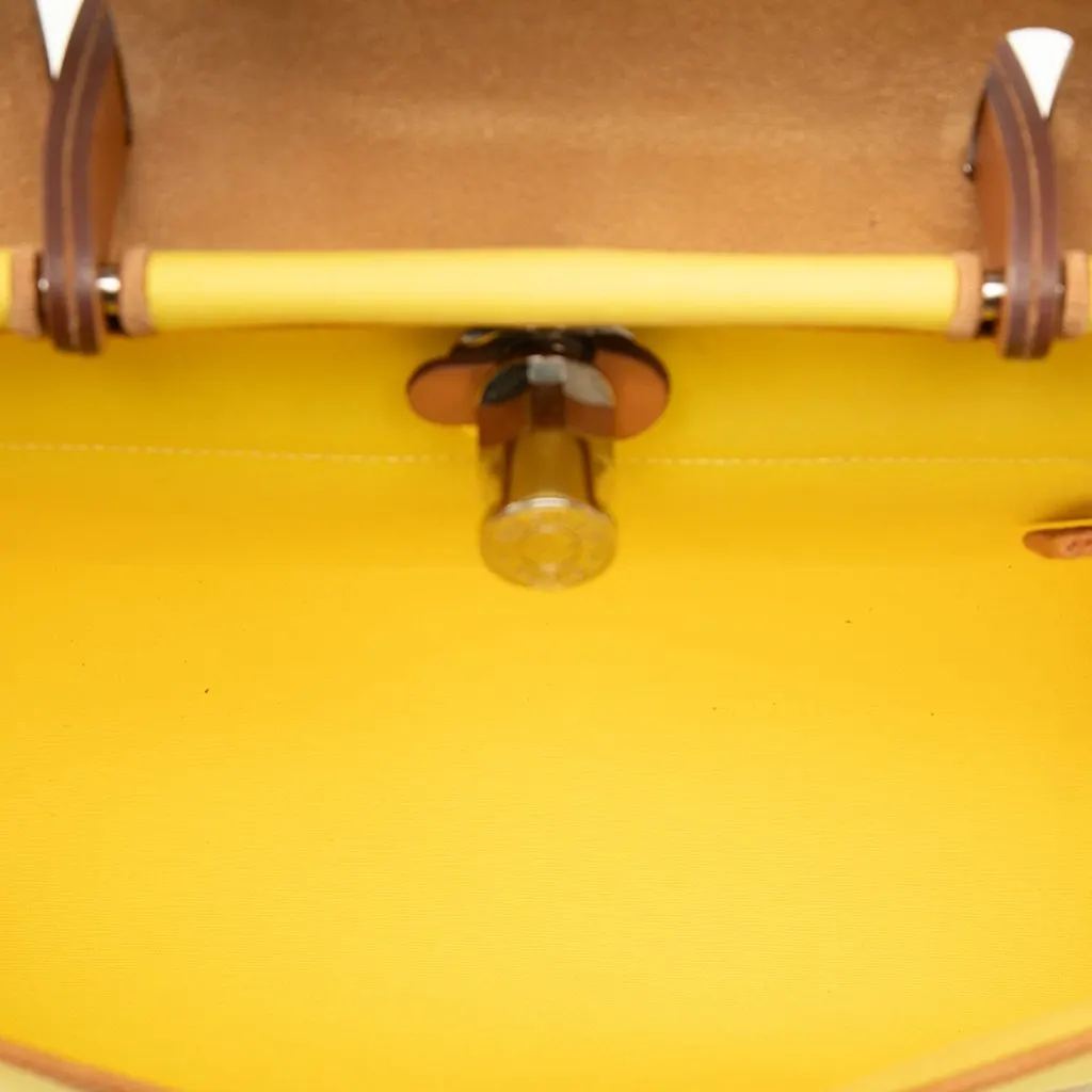 Hermès Toile Herbag Zip 31 Yellow Canvas Very good - Model View