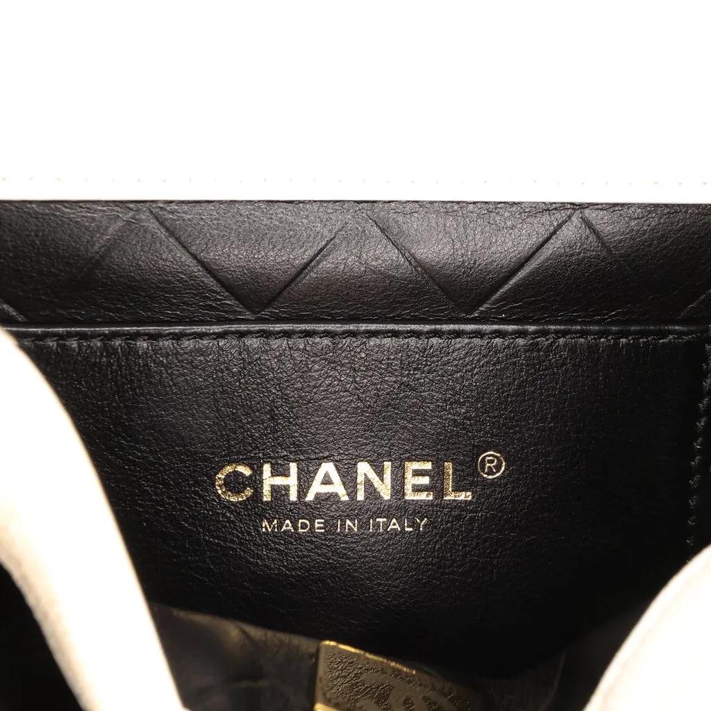 Chanel CC Quilted Lambskin Round Moon Messenger Flap White Leather Very good - Box View