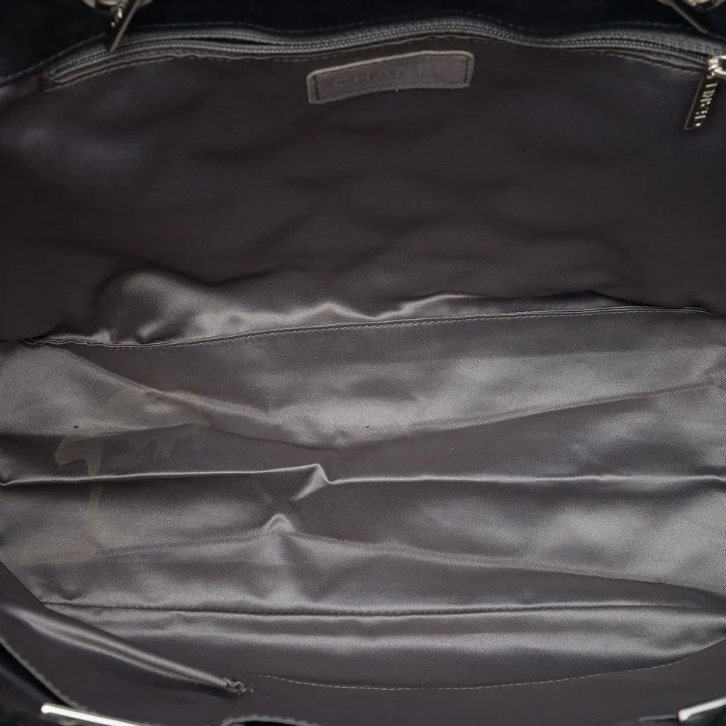 Chanel Small Quilted Tweed and PVC Funny Tote Black Plastic Very good - Model View