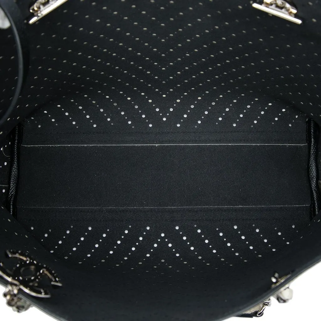 Chanel CC Perforated Chevron Caviar Shopping Tote White Leather Very good - Model View
