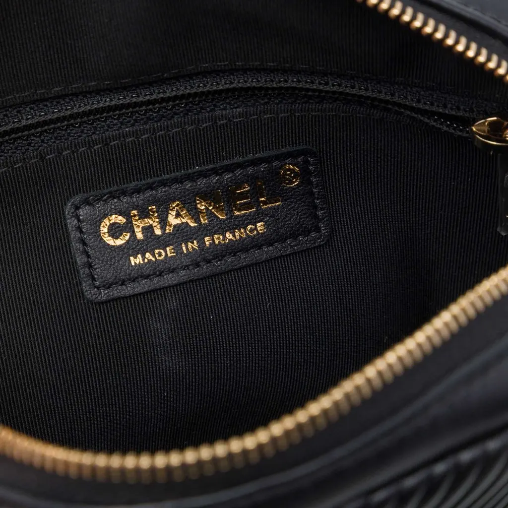 Chanel Chevron Lambskin Pleated Oval Camera Bag Black Leather Very good - Box View