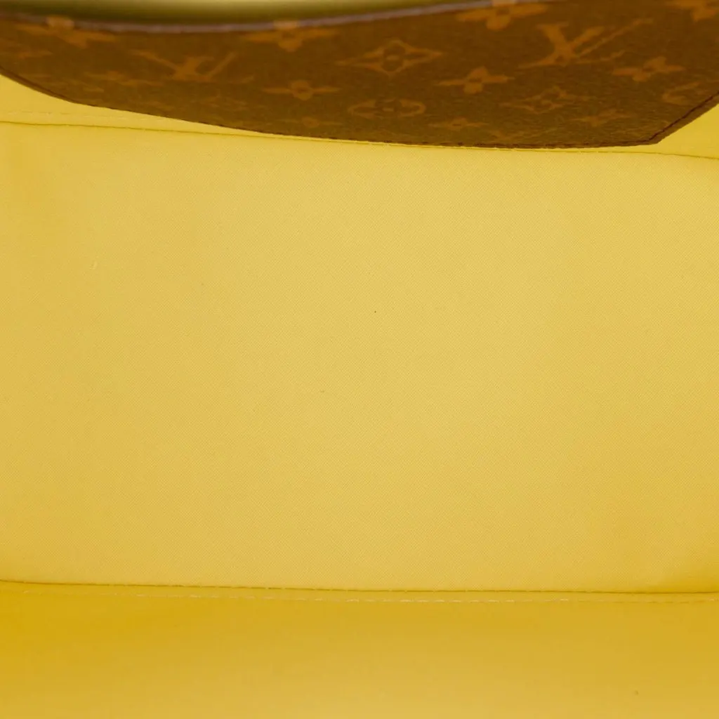 Louis Vuitton Monogram Vernis Hairclip Alma BB Yellow Leather Very good - Model View