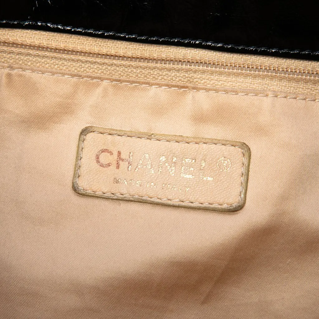 Chanel Crinkled Patent Rodeo Drive Tote Black Leather Very good - Box View