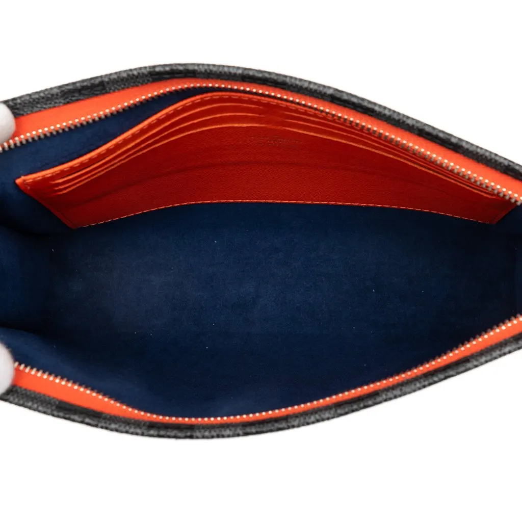 Louis Vuitton Epi Pochette Voyage MM Blue Leather Very good - Model View