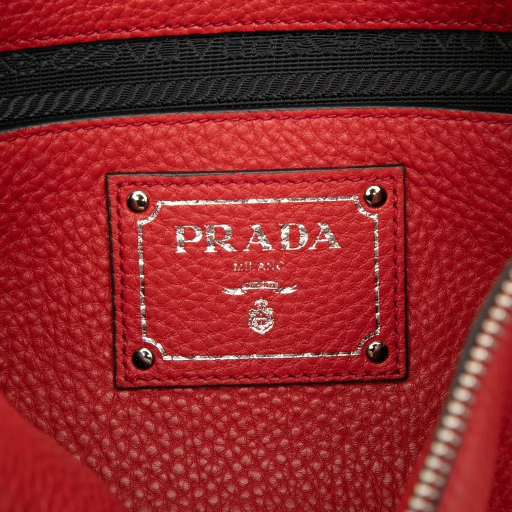 Prada Vitello Daino Clutch Red Leather Very good - Box View