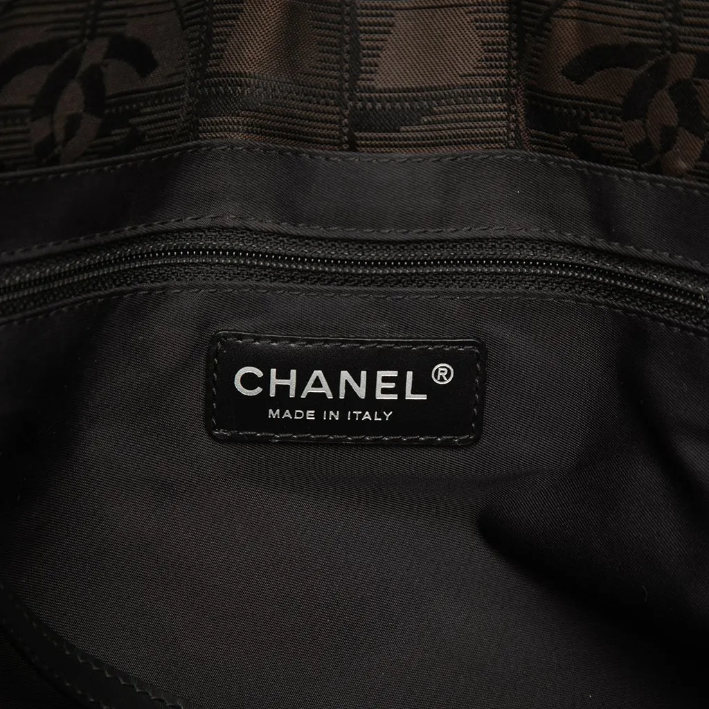 Chanel New Travel Line Nylon Tote Brown Very good - Box View