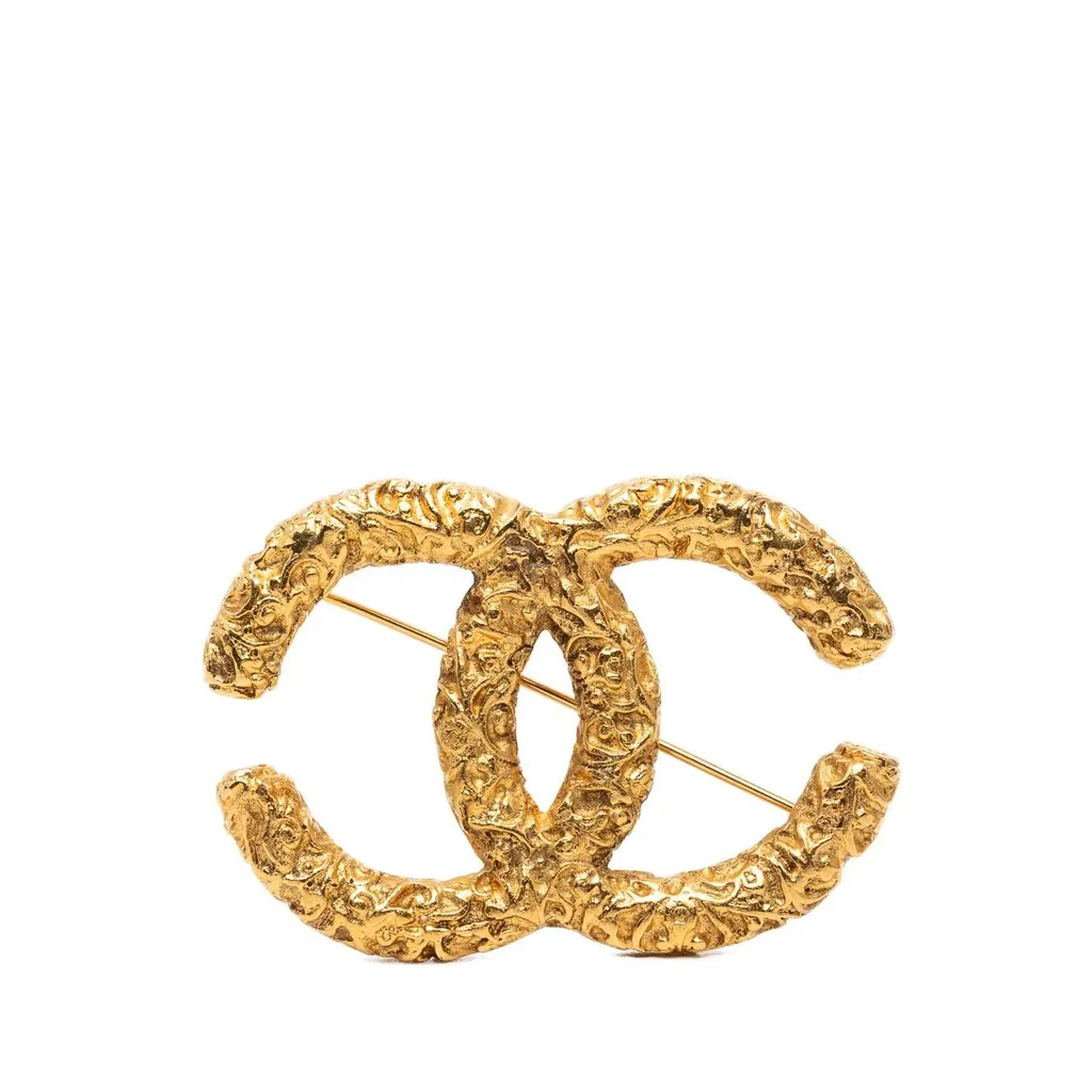 Chanel CC Gold Plated Baroque Embossed Brooch Gold Metal Very good - Front View