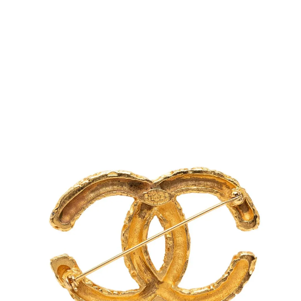 Chanel CC Gold Plated Baroque Embossed Brooch Gold Metal Very good - Inside View
