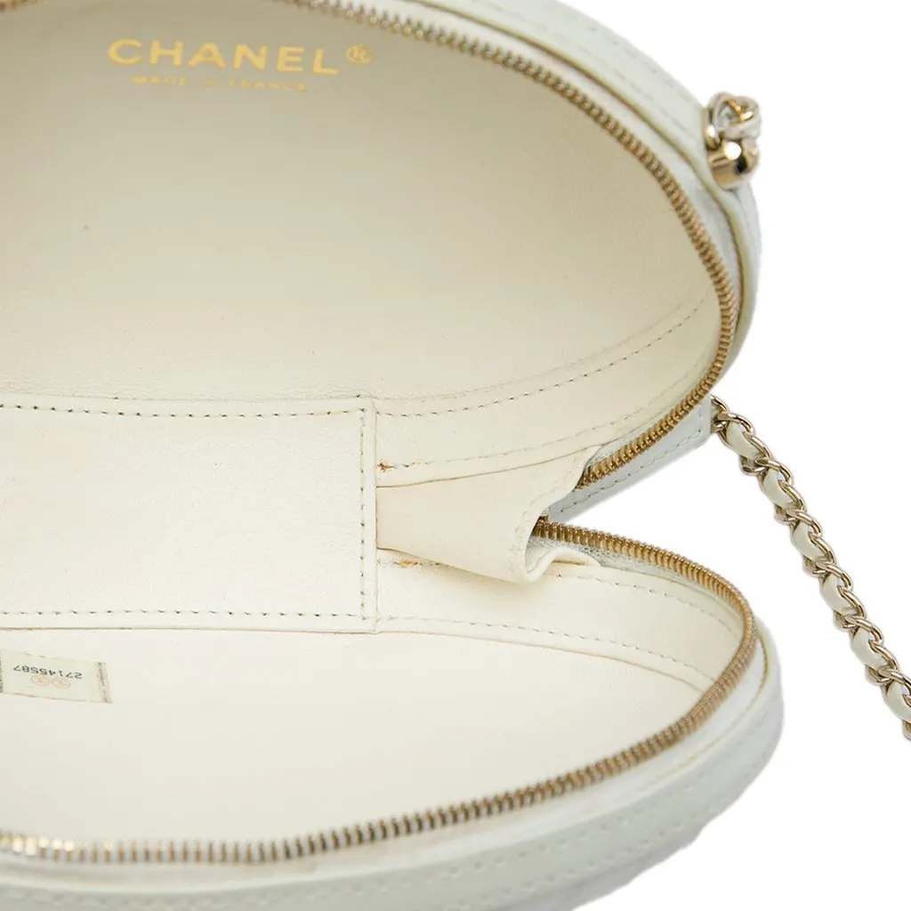 Chanel Chevron Lambskin La Pausa Evening Bag White Leather Very good - Model View