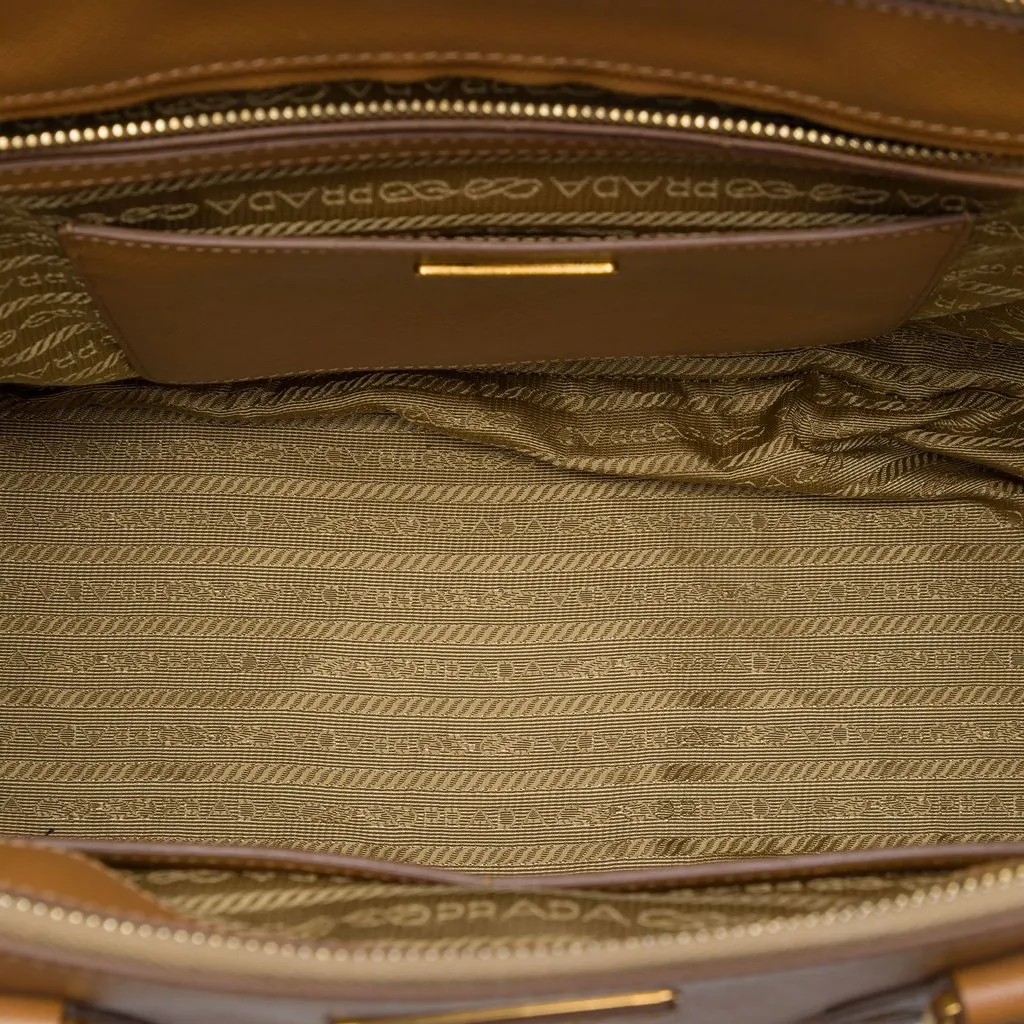Prada Medium Bicolor Saffiano Lux Galleria Double Zip Satchel Brown Leather Very good - Model View