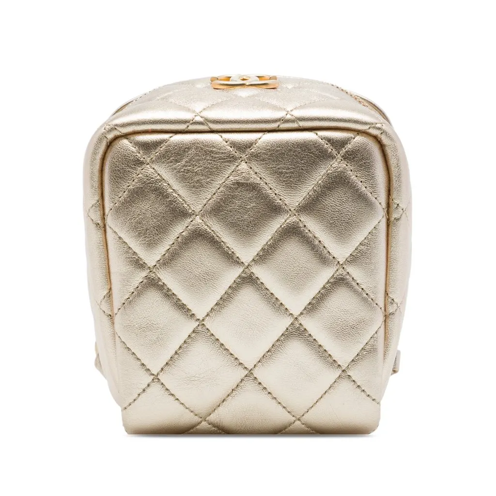 Chanel CC Quilted Metallic Lambskin Cube Zip Clutch with Chain Gold Leather Very good - Inside View