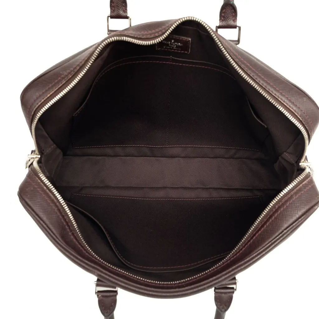 Louis Vuitton Taiga Porte Documents Voyage PM Brown Leather Very good - Model View