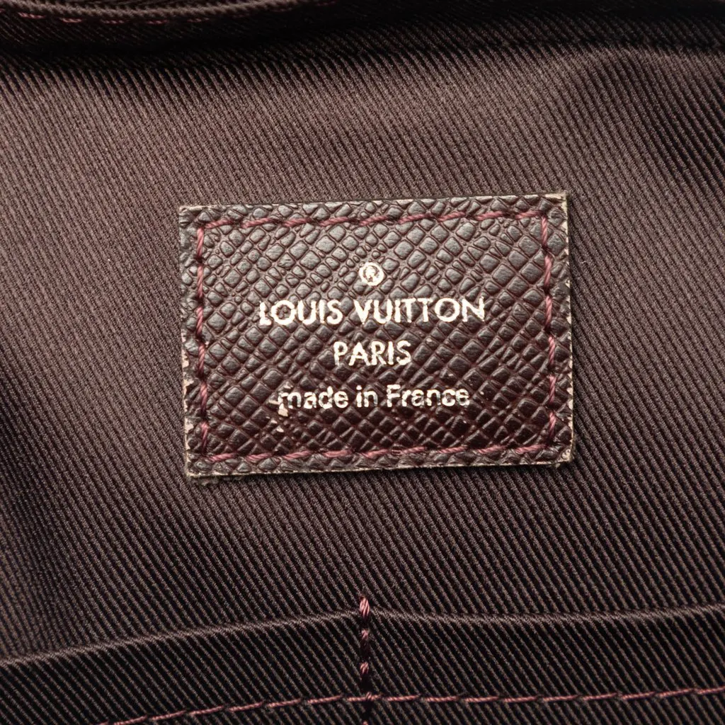 Louis Vuitton Taiga Porte Documents Voyage PM Brown Leather Very good - Box View